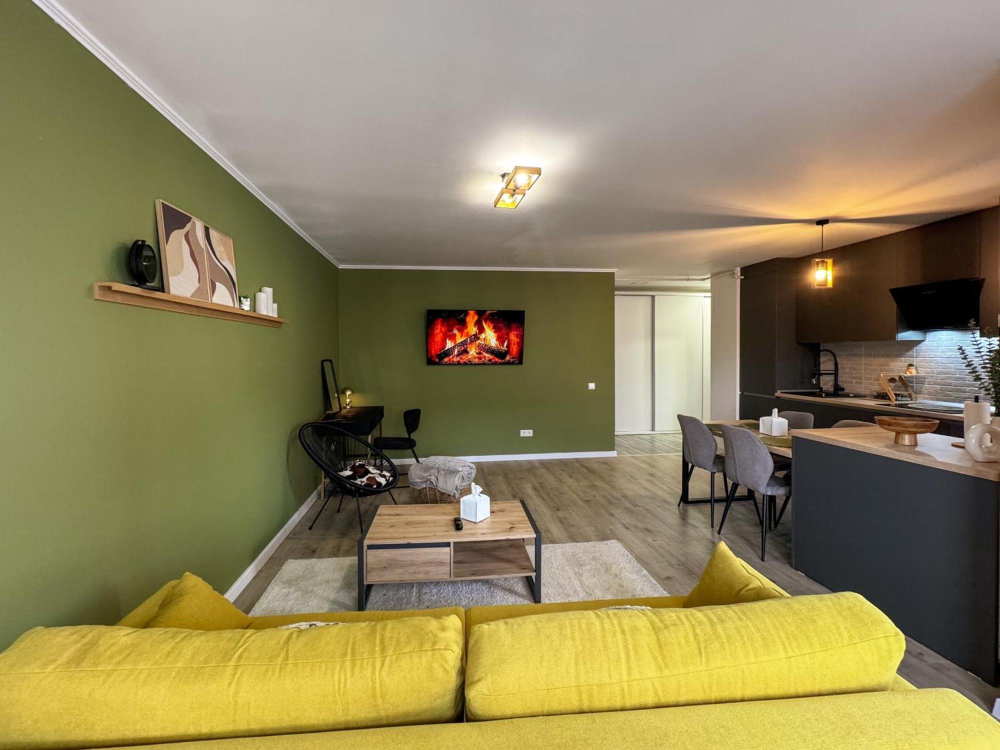 Apartamento Rhapsody - Urban Quiet Area With Parking&king Bed&balcony *
