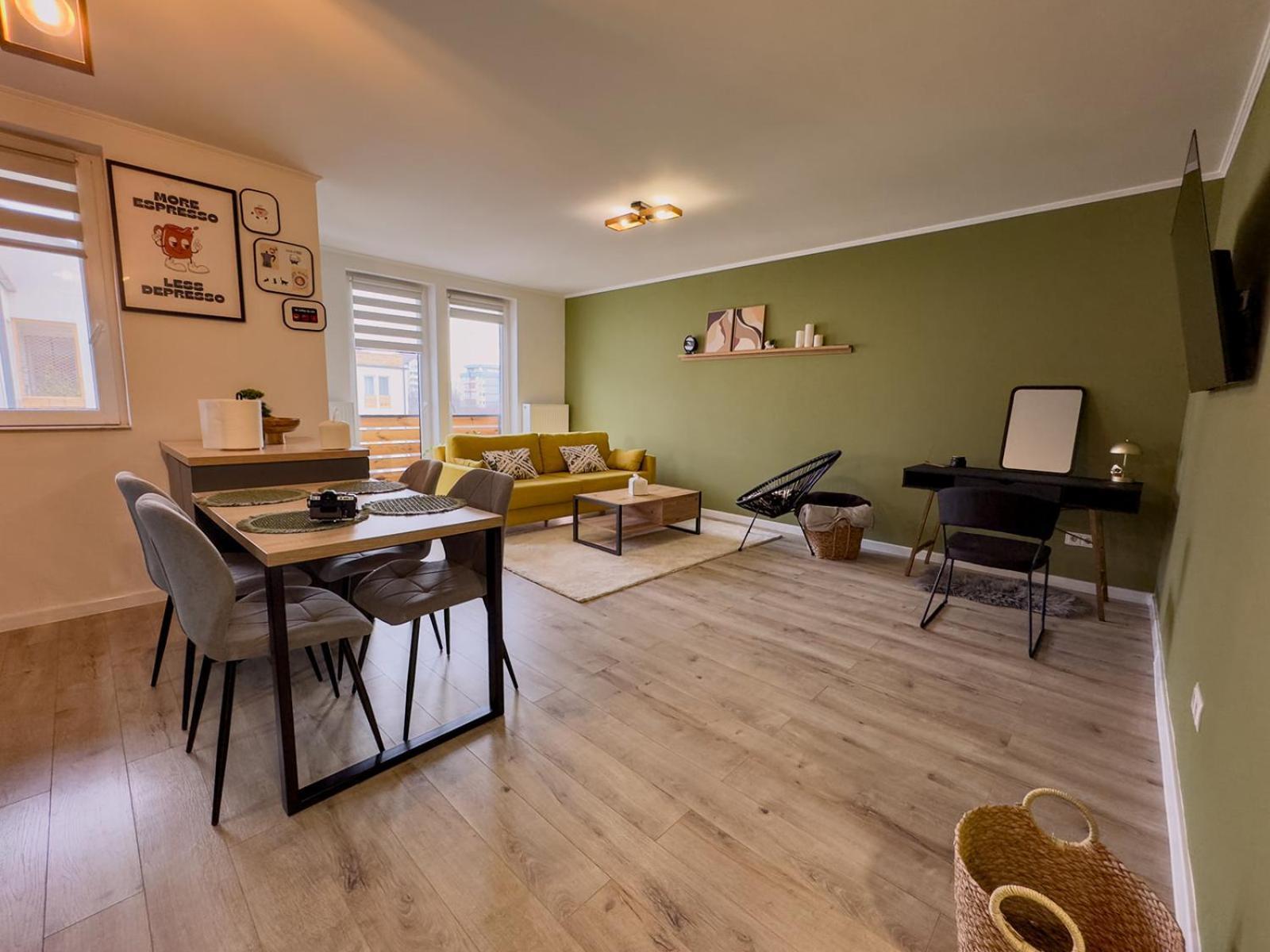 Rhapsody - Urban Quiet Area With Parking&king Bed&balcony * Târgu-Mureş